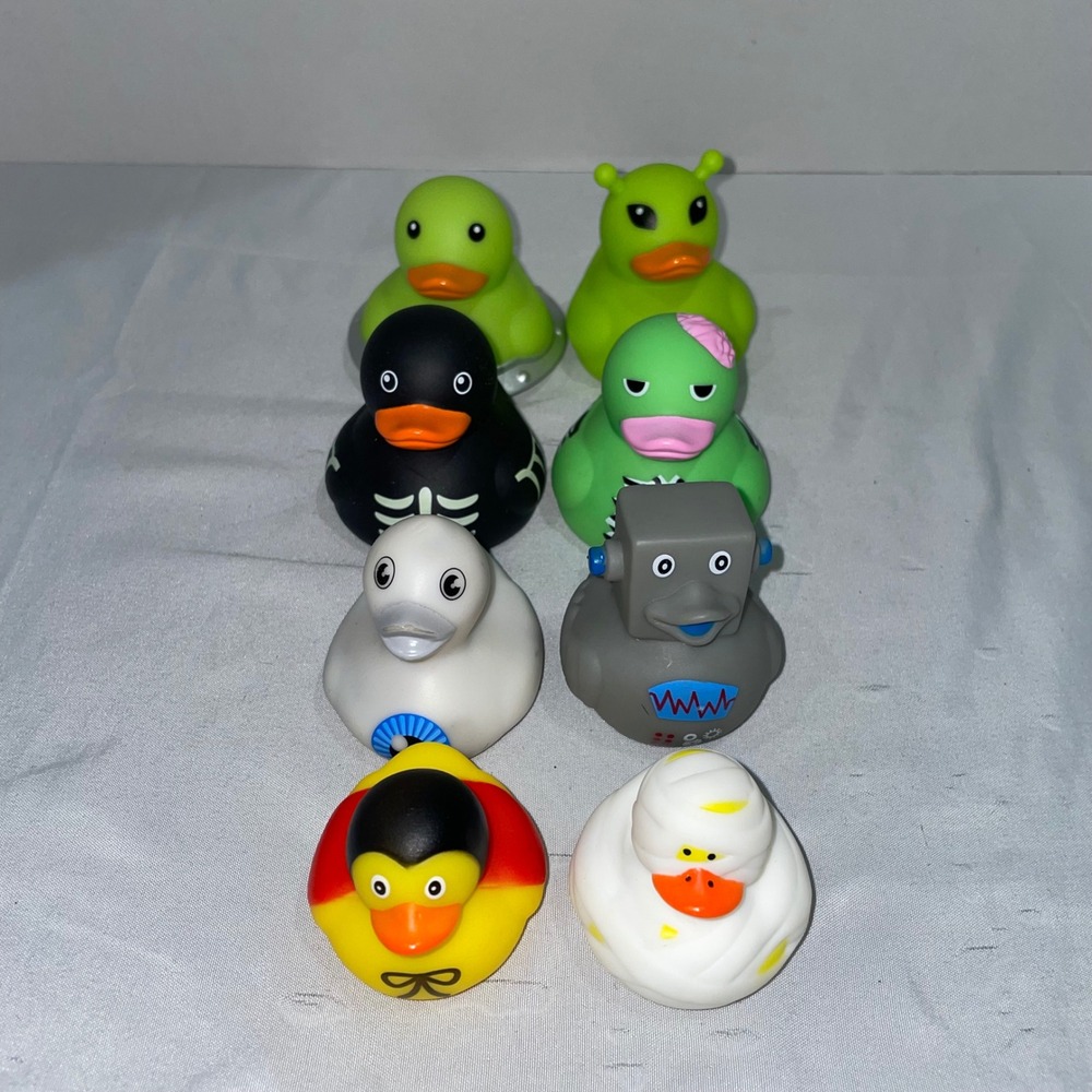 Lot of 8 Novelty Rubber Ducks Alien Zombie Skeleton Robot Mummy Halloween Toy